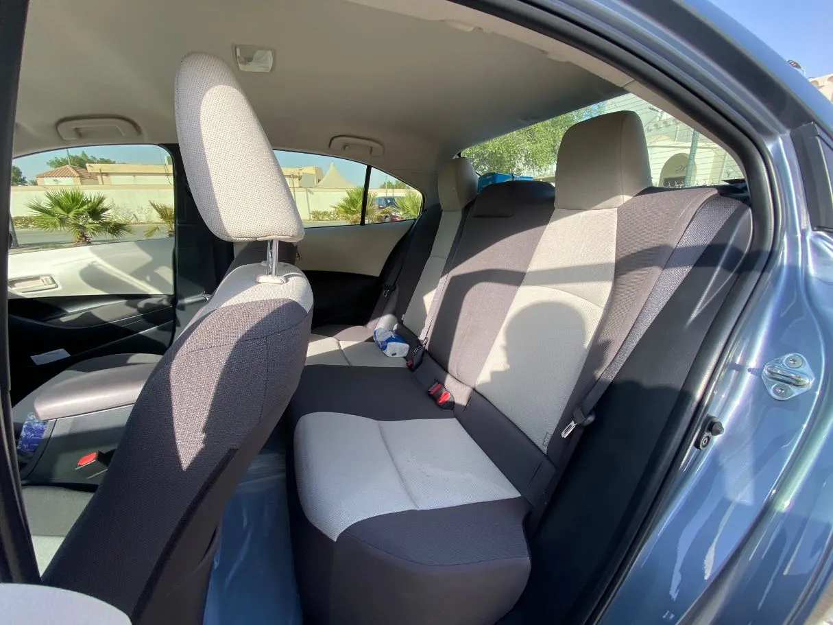 Car image 13