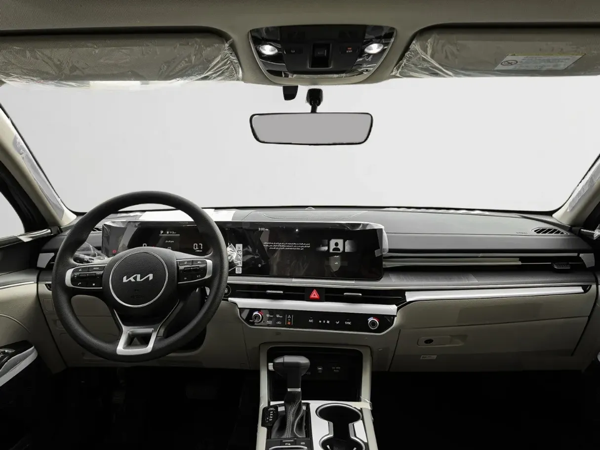 Car image 13