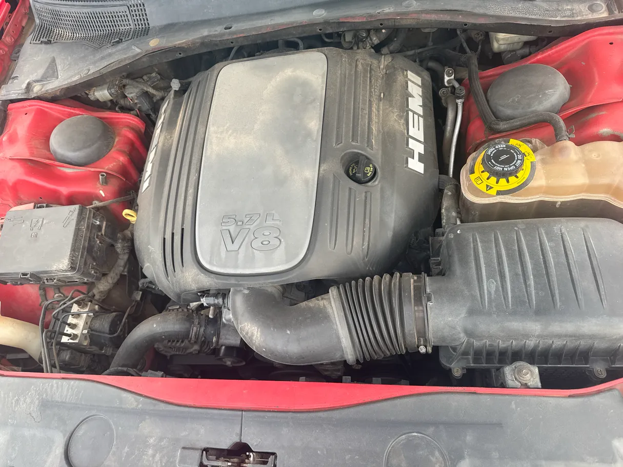 Car image 8