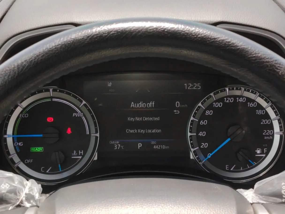 Car image 24