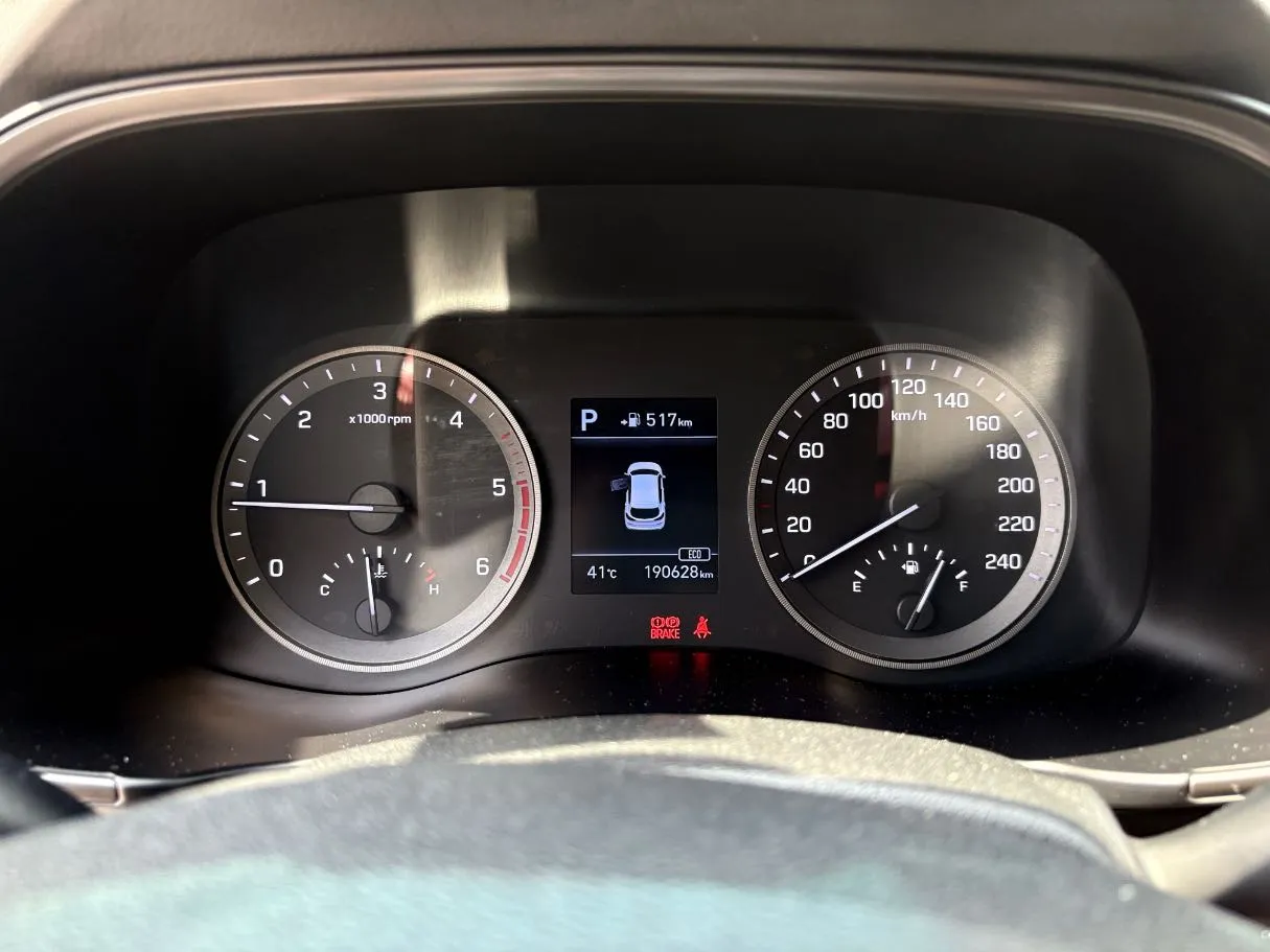 Car image 23