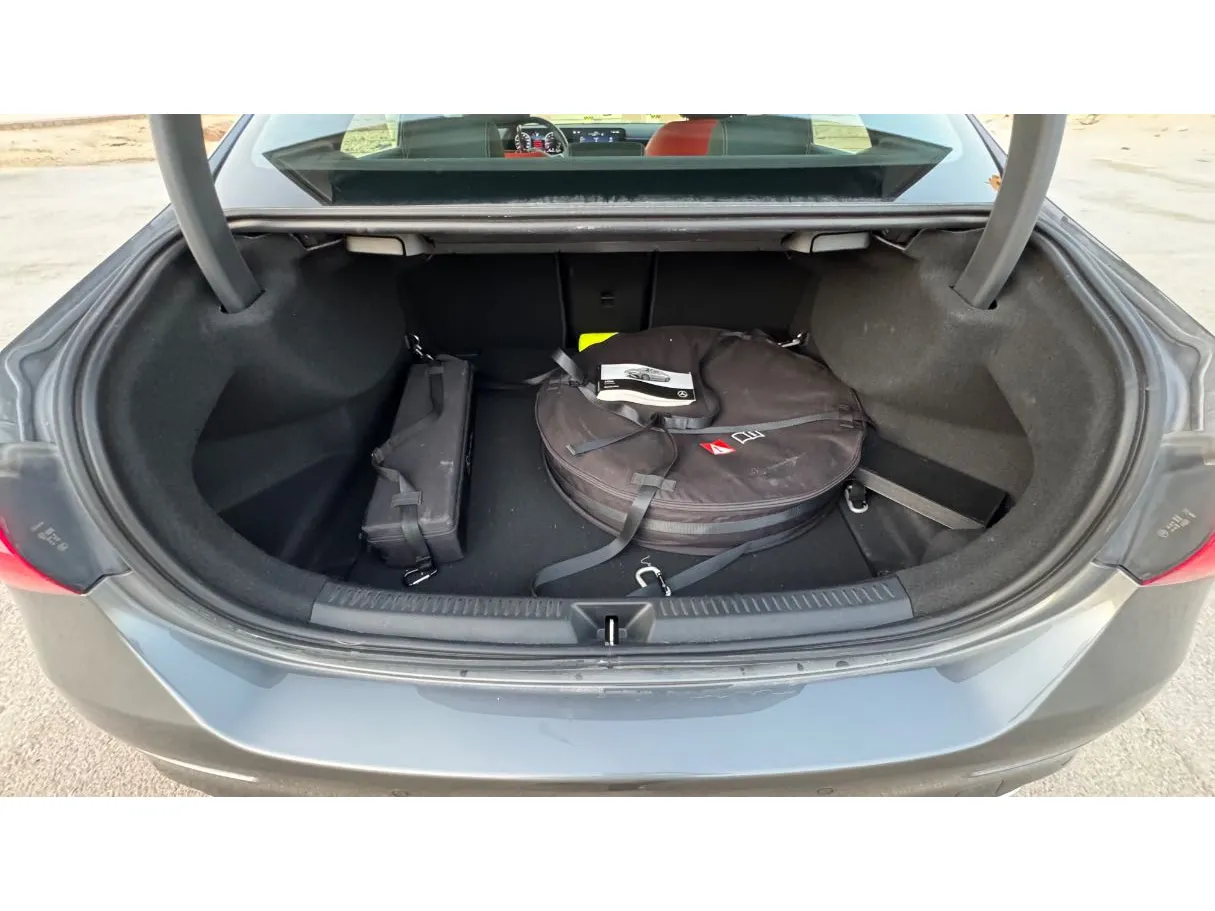 Car image 22