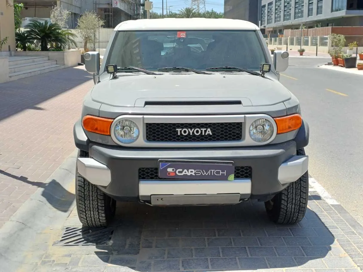 Car image 2