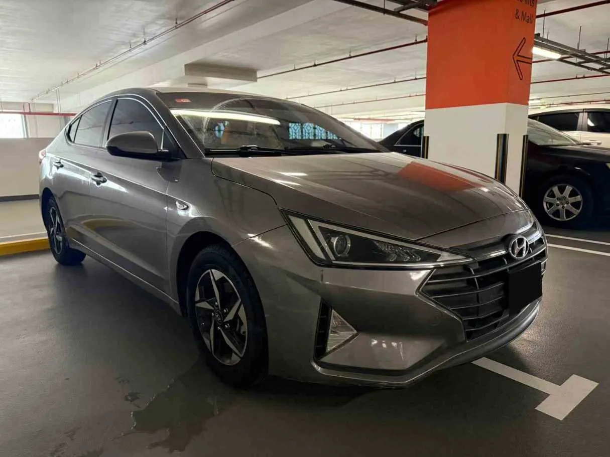 Car image 2