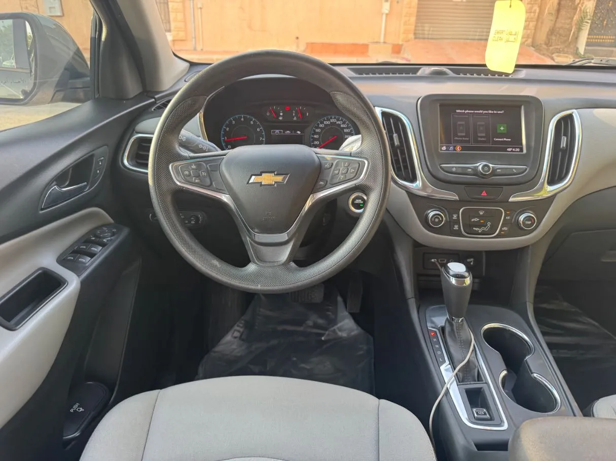 Car image 17