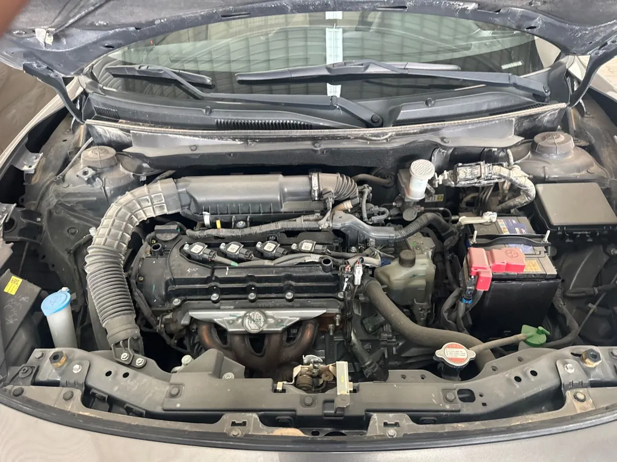 Car image 19