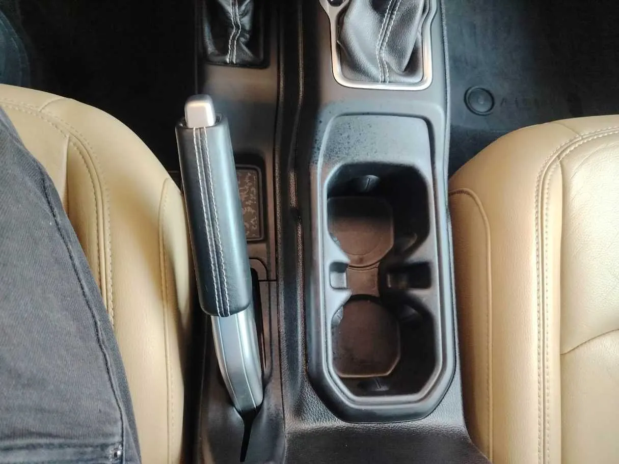 Car image 34