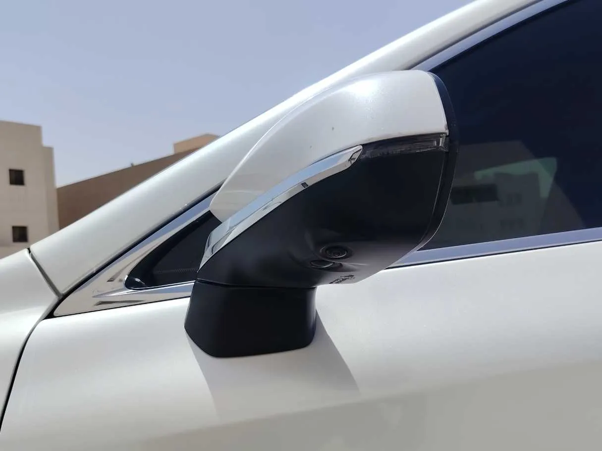 Car image 36