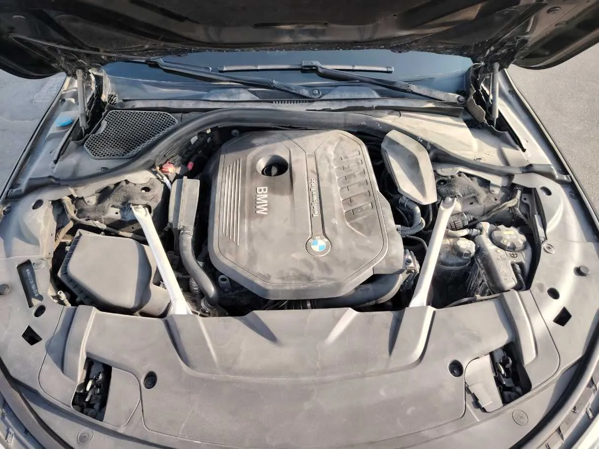 Car image 40