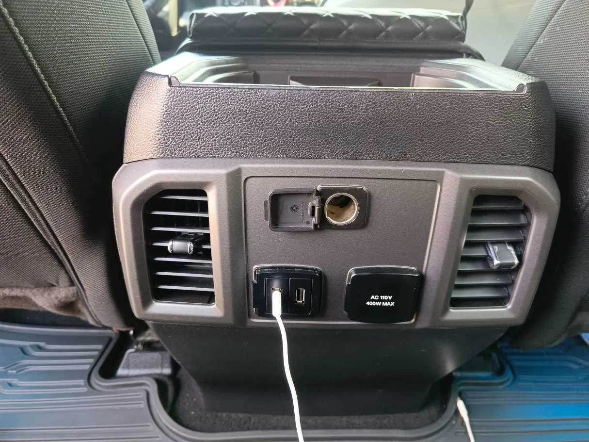 Car image 36