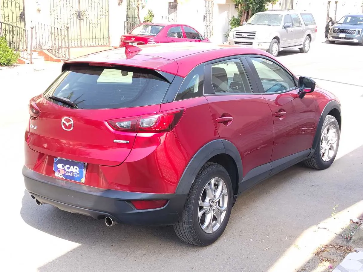 Car image 5
