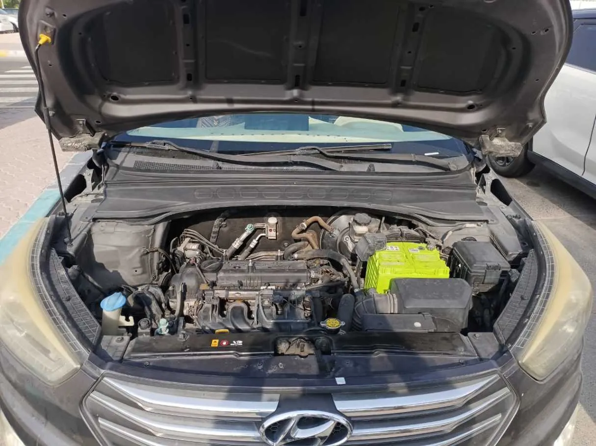 Car image 12