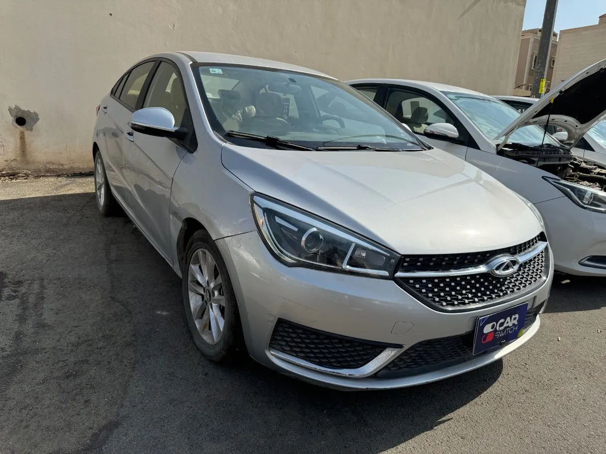 Car image 3