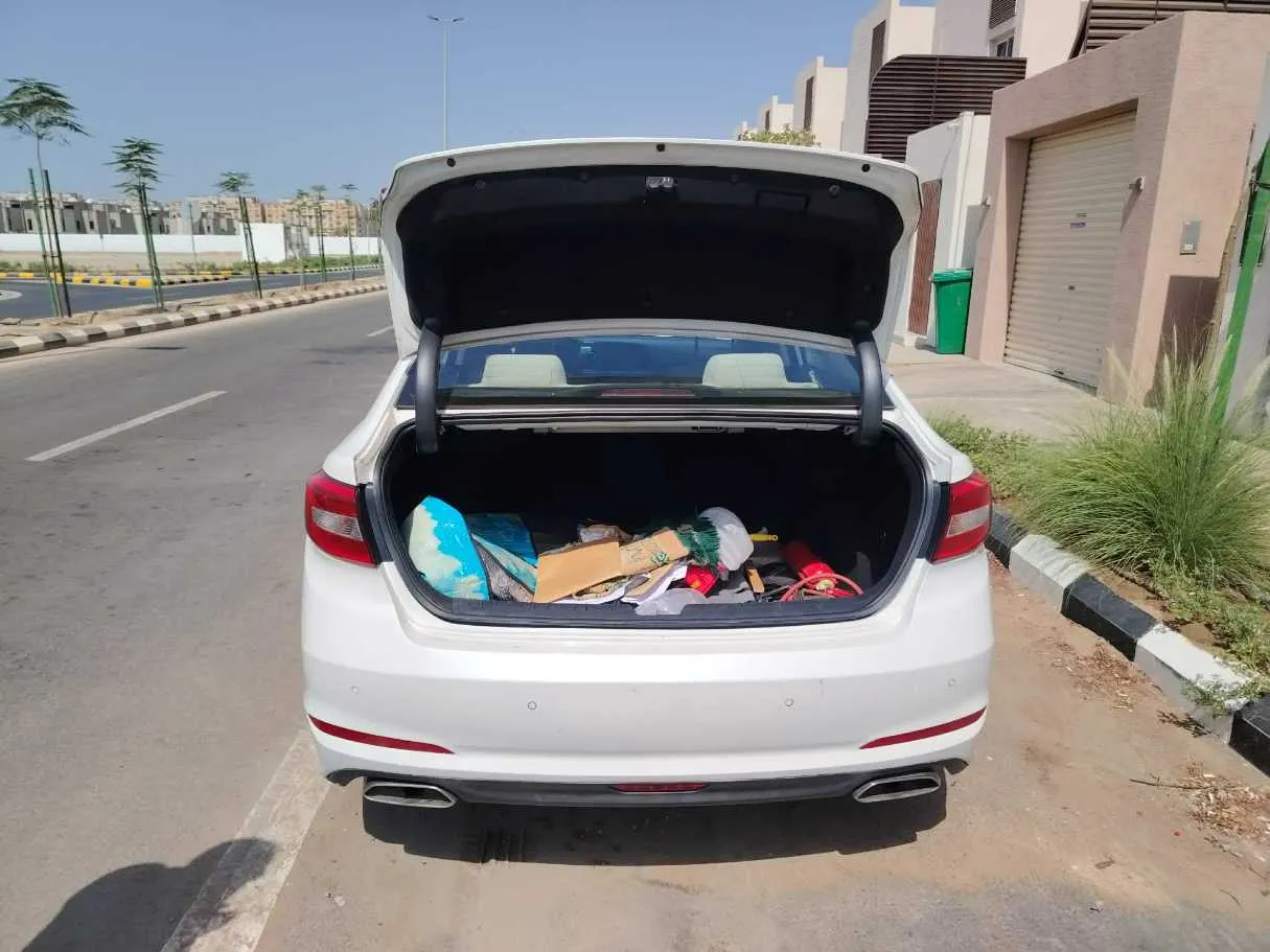 Car image 31