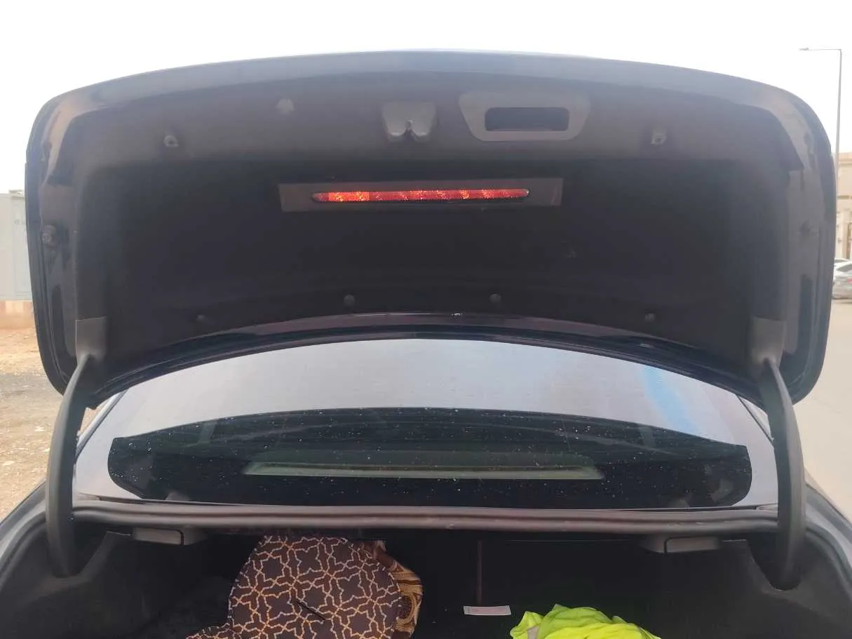 Car image 23