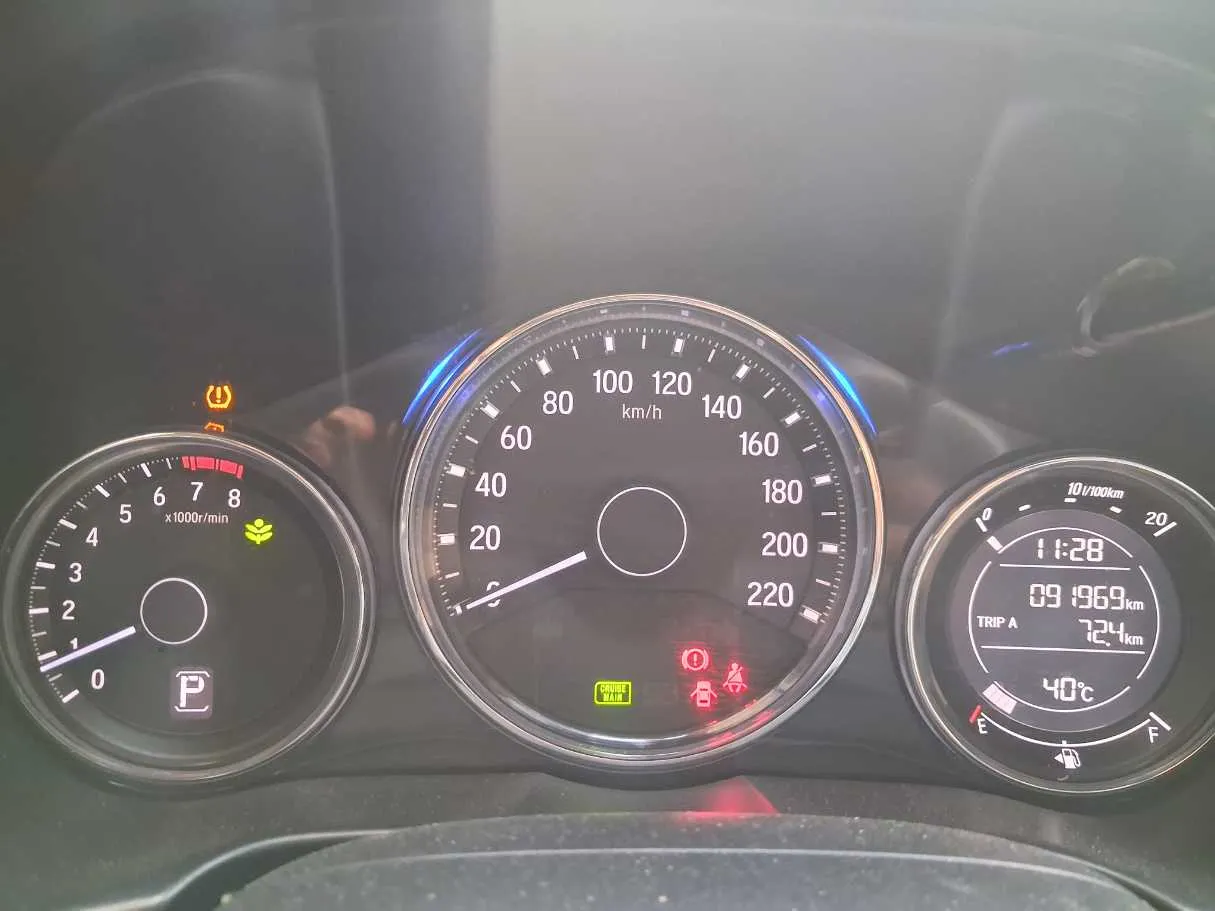 Car image 20