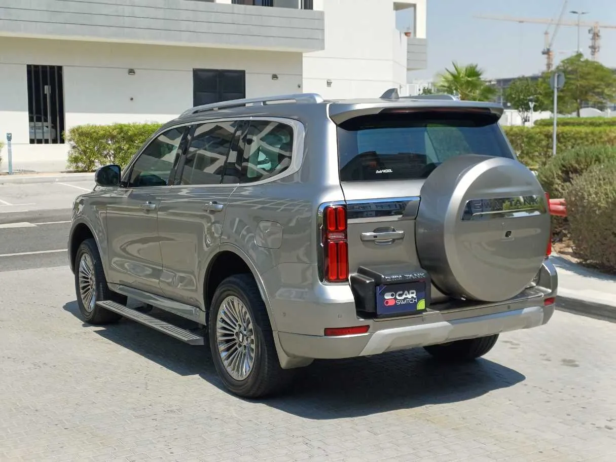 Car image 7