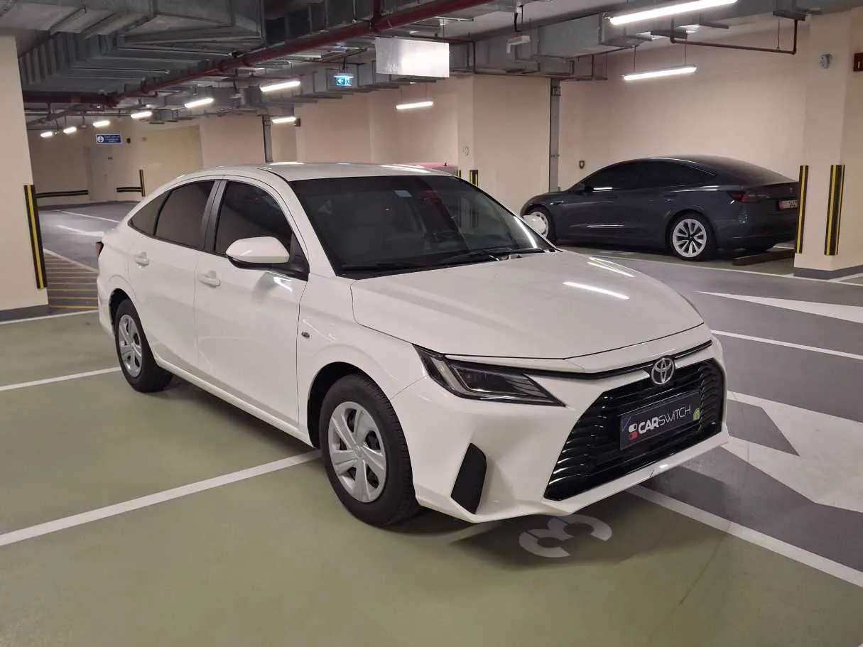 Car image 4