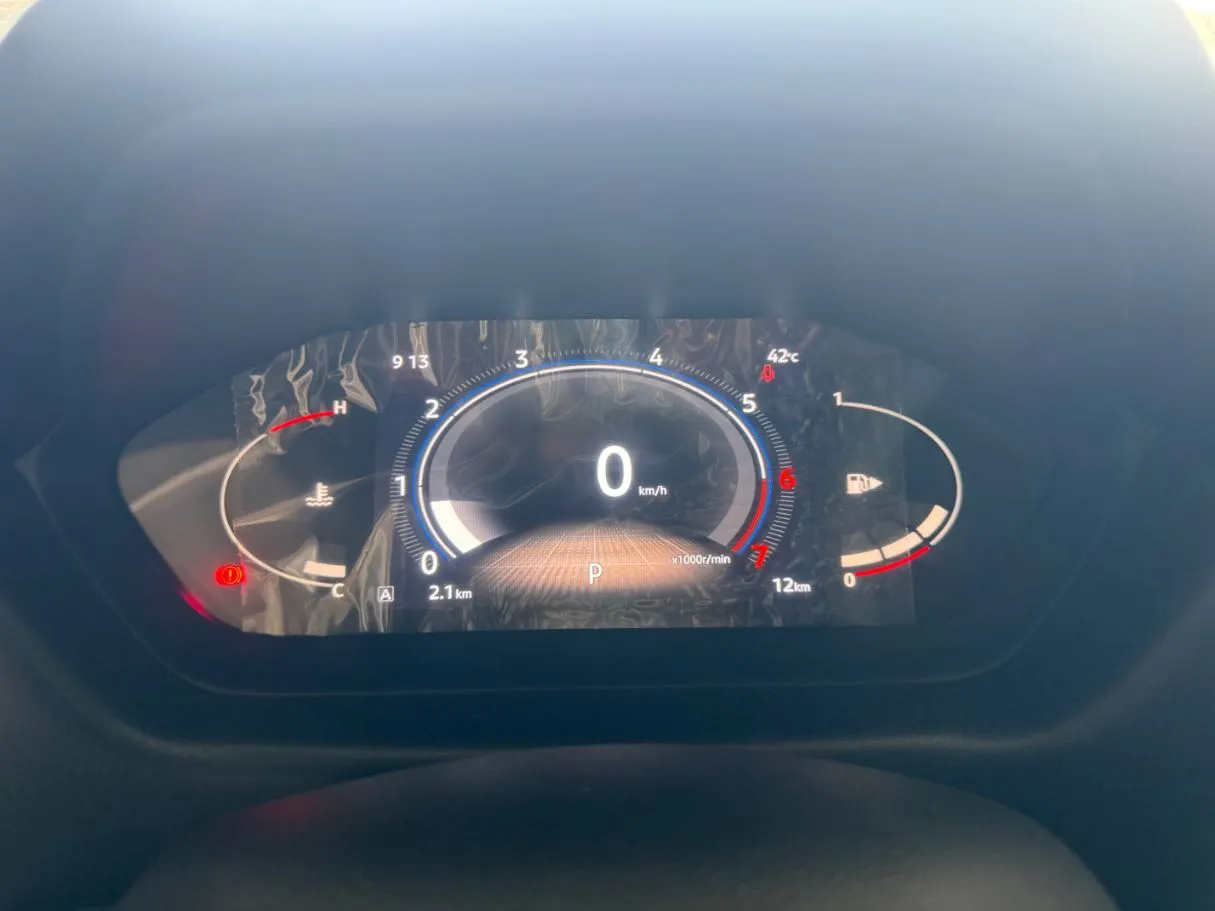Car image 16