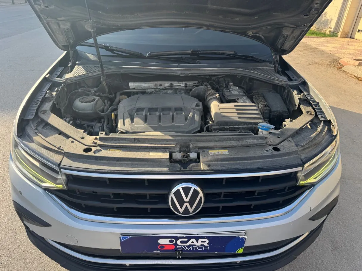 Car image 22