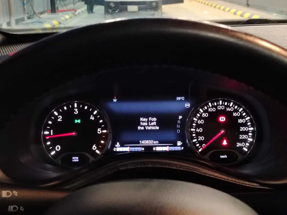Car image 24
