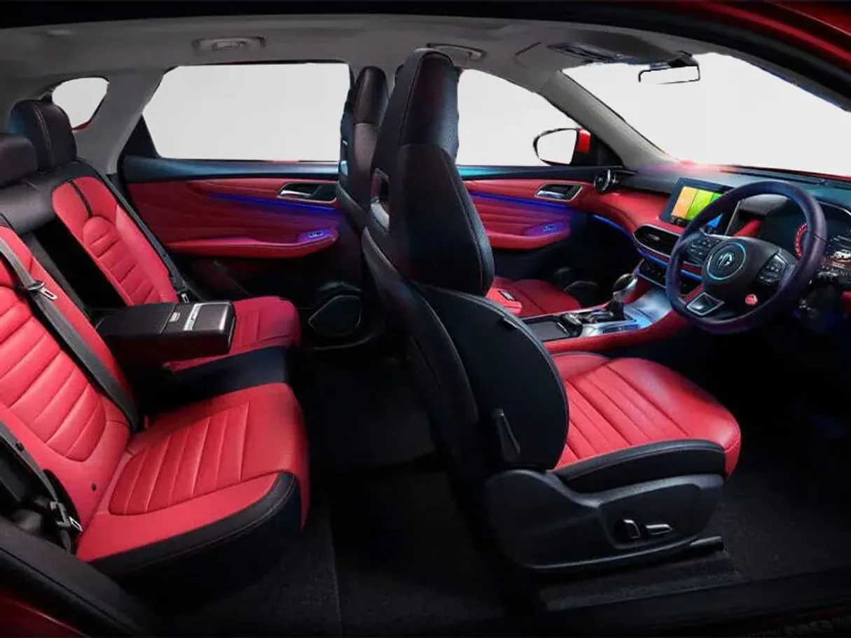 Car image 5