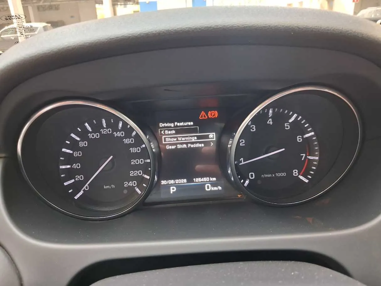Car image 20