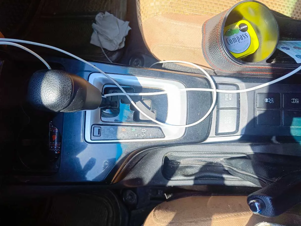 Car image 23