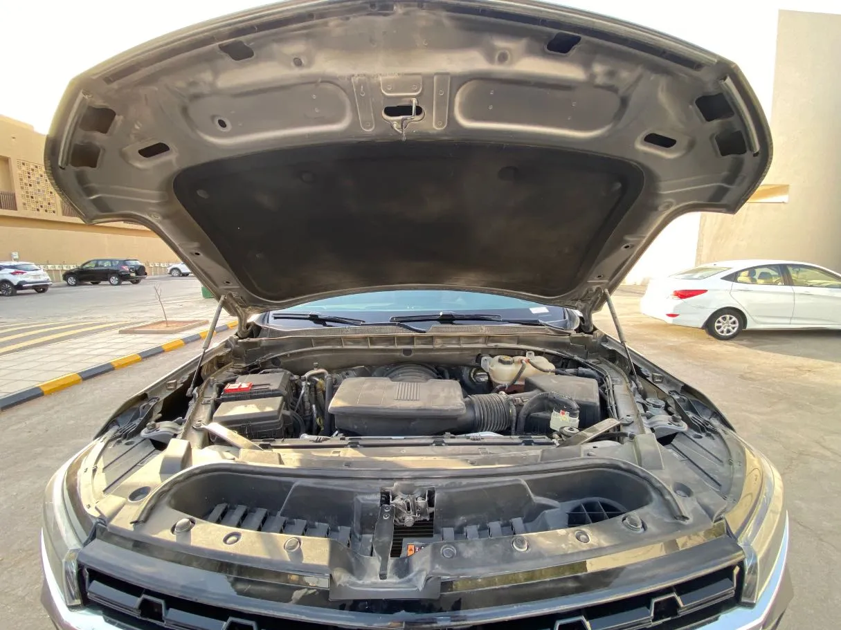 Car image 26
