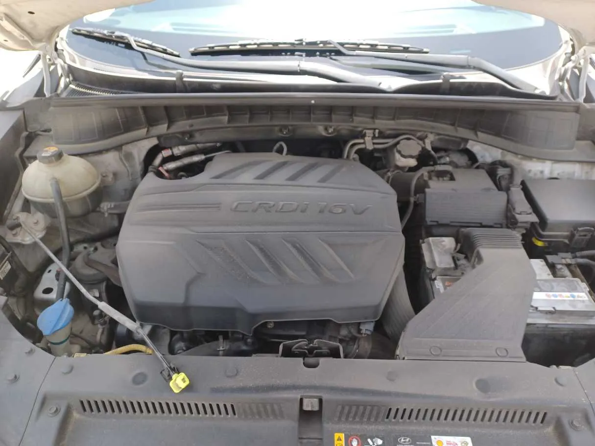 Car image 23