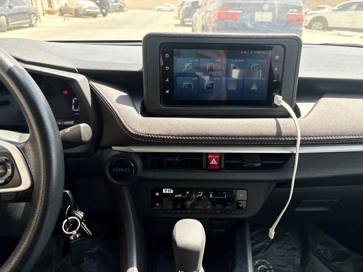 Car image 20