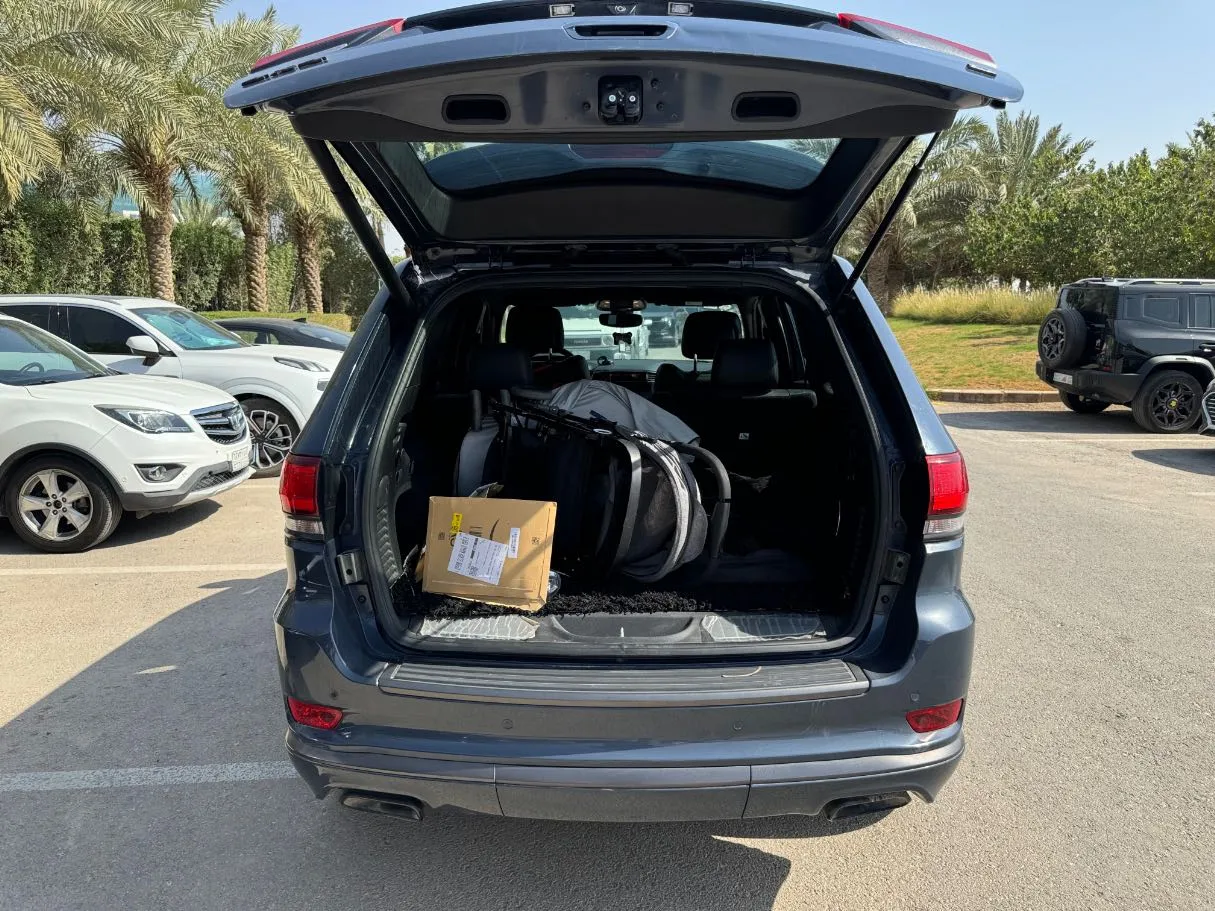 Car image 21