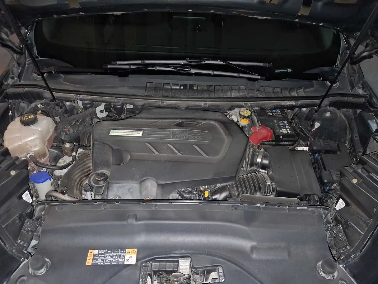 Car image 22