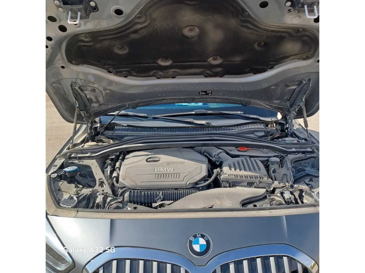 Car image 35