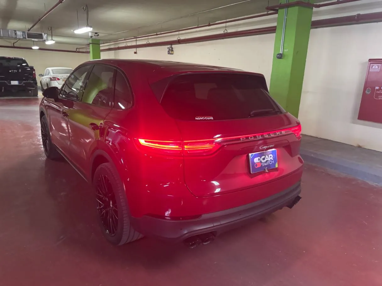 Car image 7