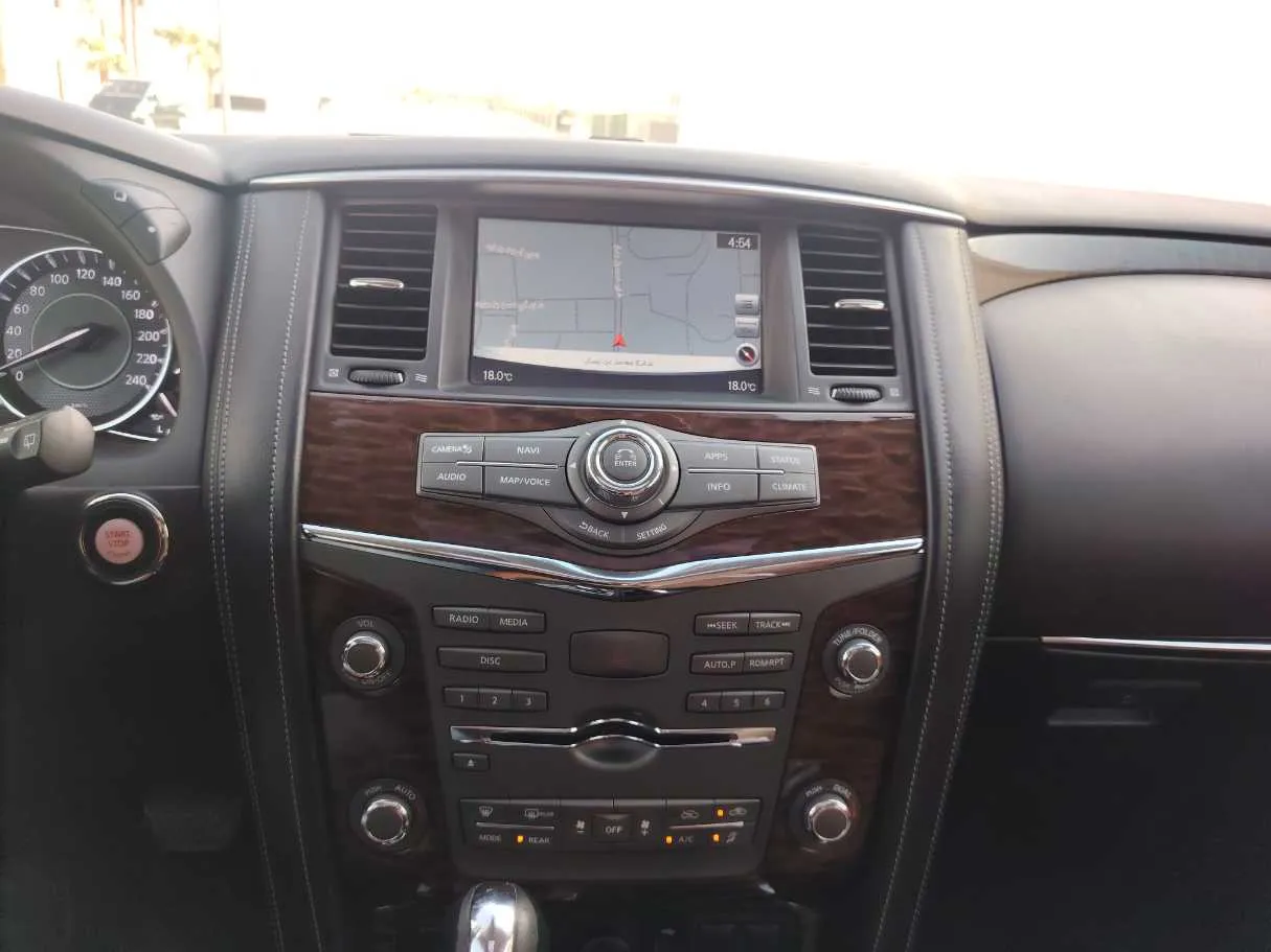 Car image 23