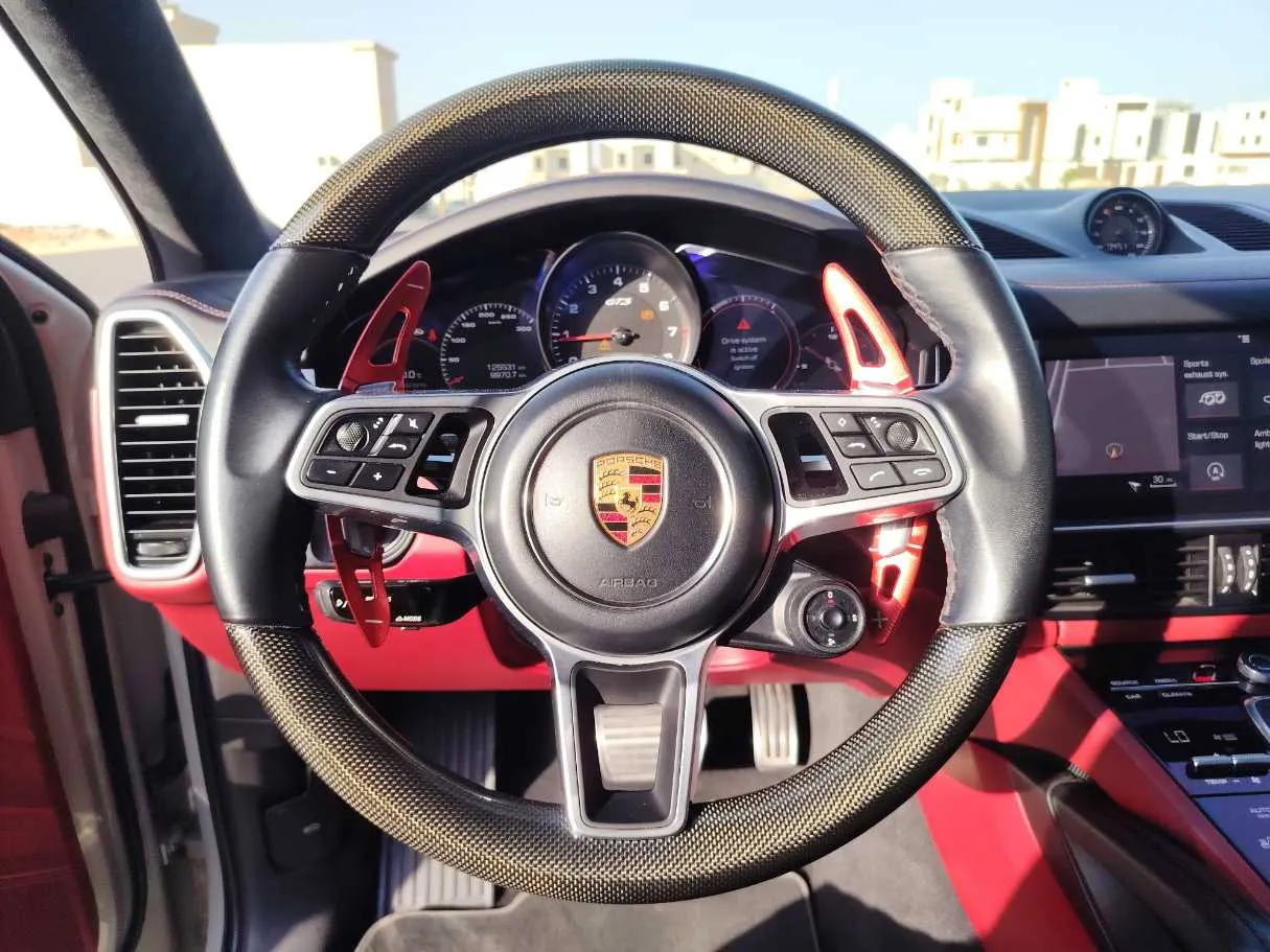 Car image 21