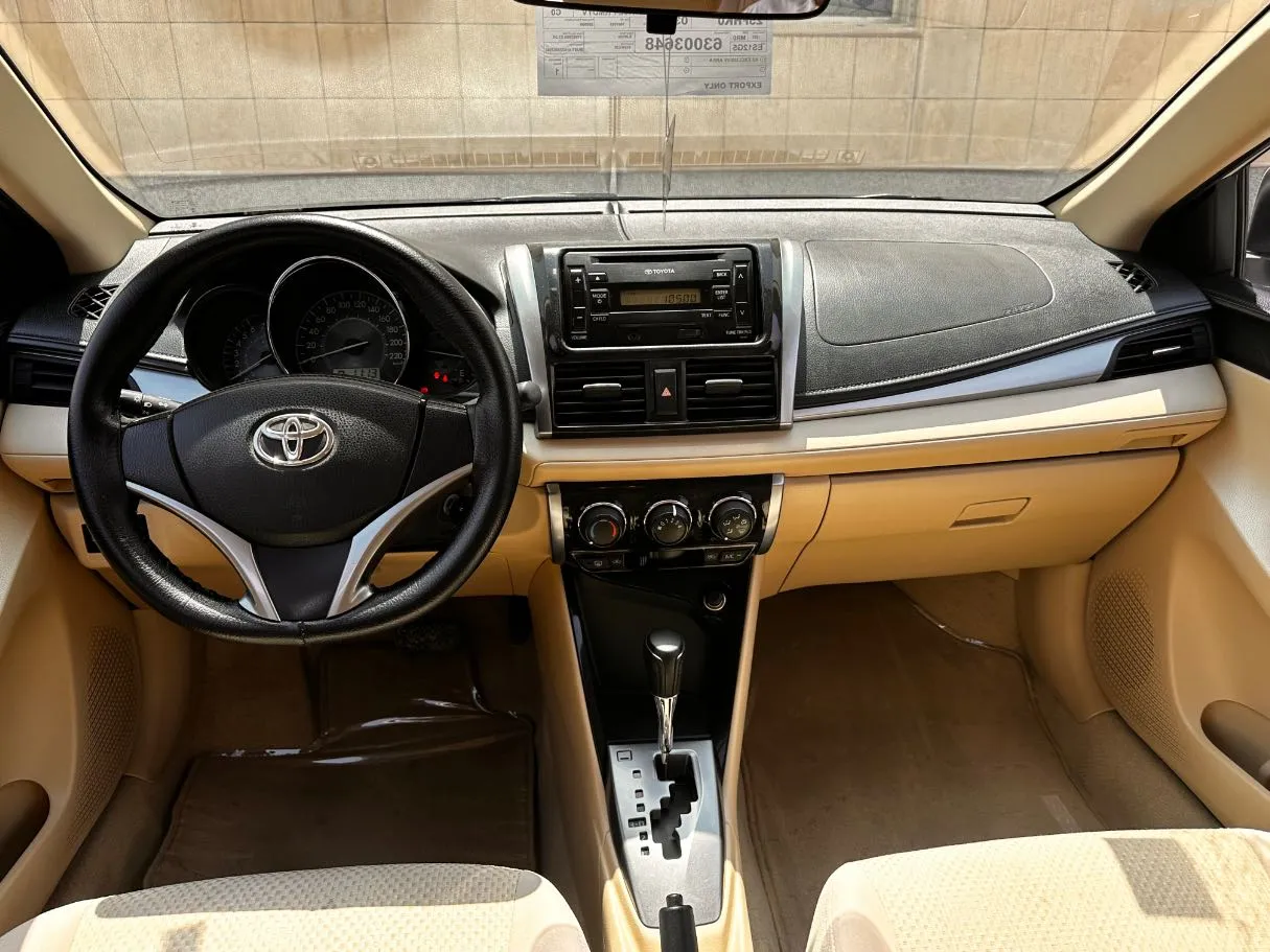 Car image 15