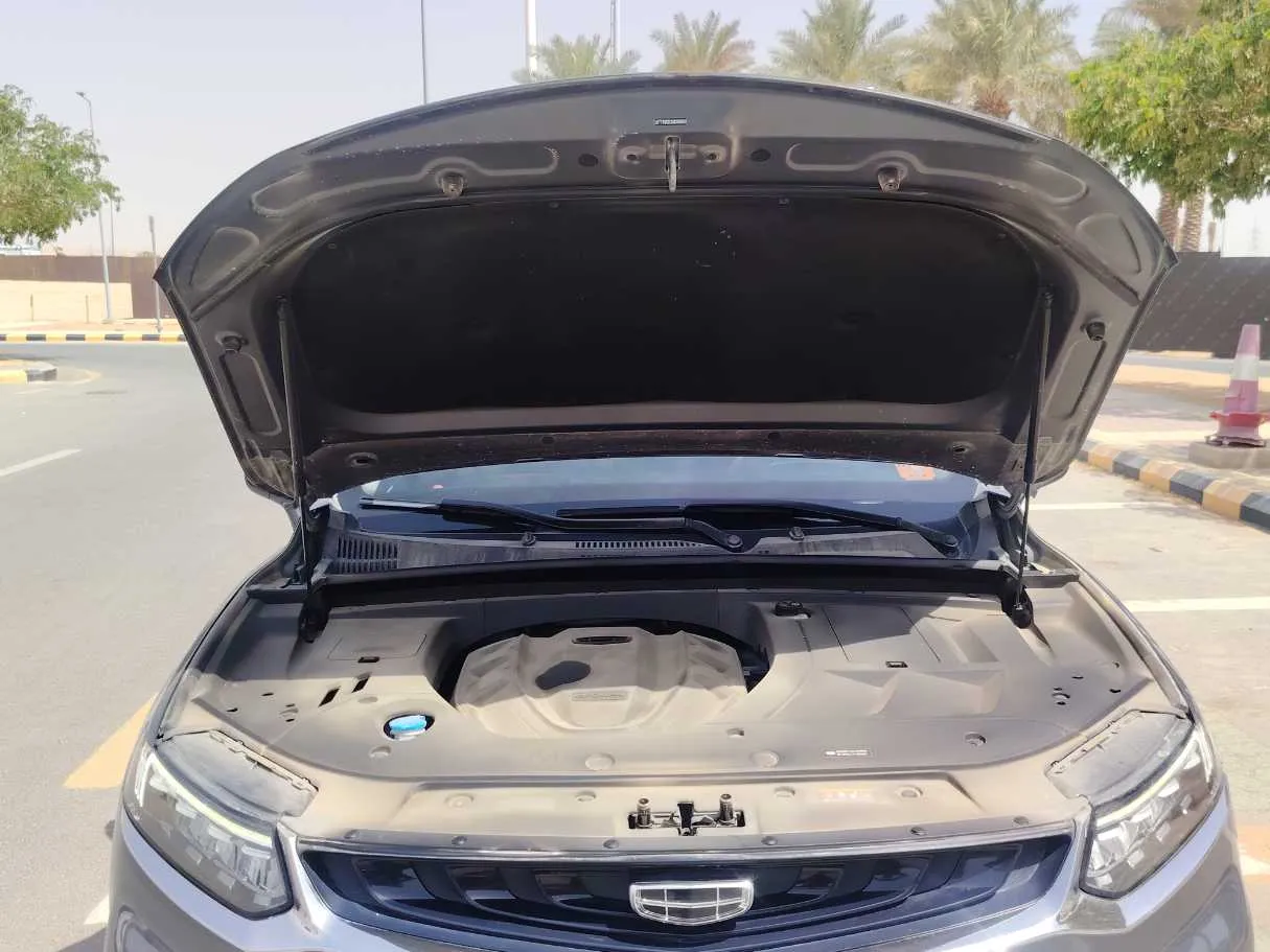 Car image 40