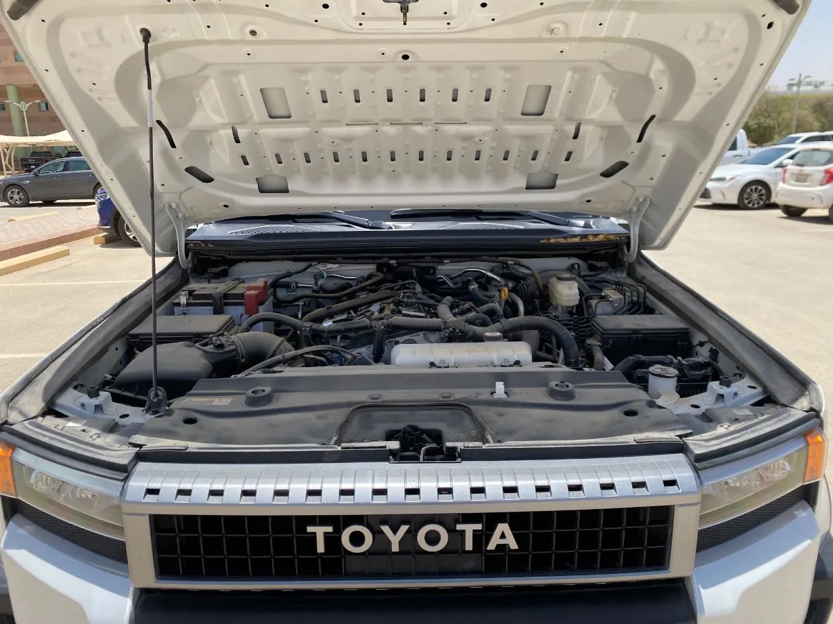 Car image 28