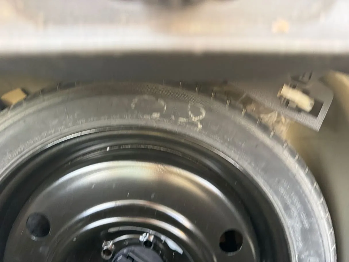 Car image 22
