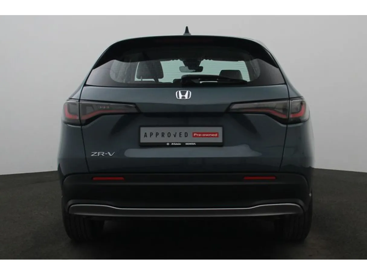 Car image 11