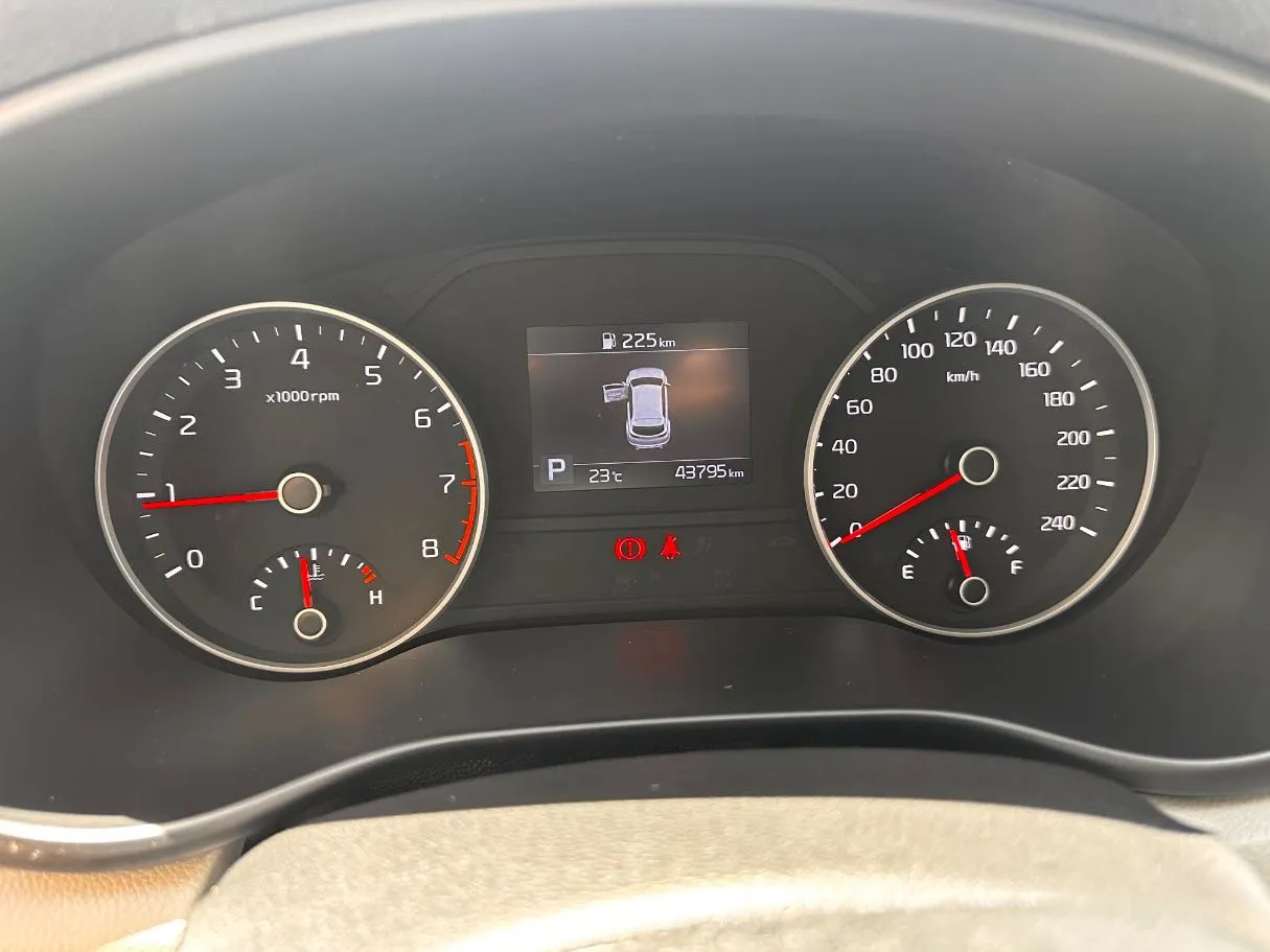 Car image 21