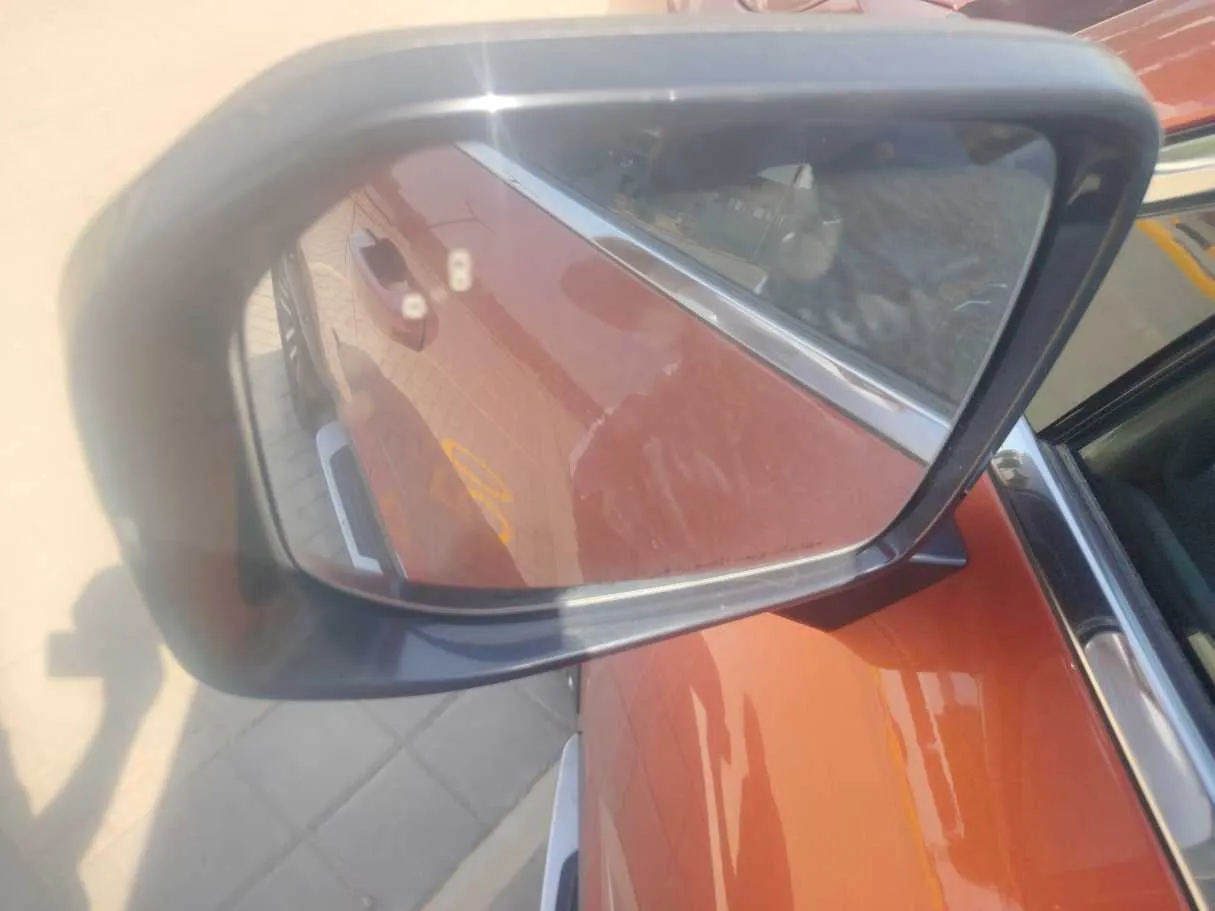 Car image 34