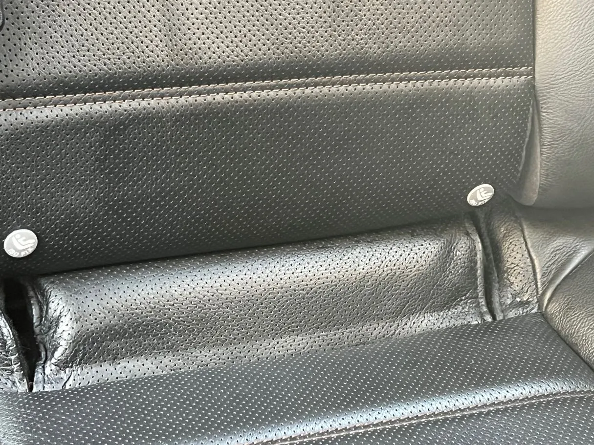 Car image 27