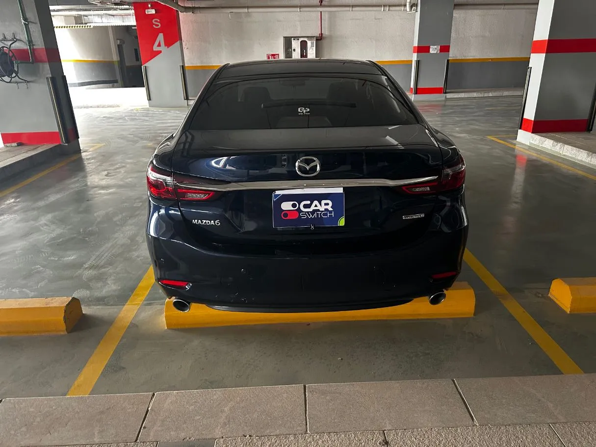 Car image 6