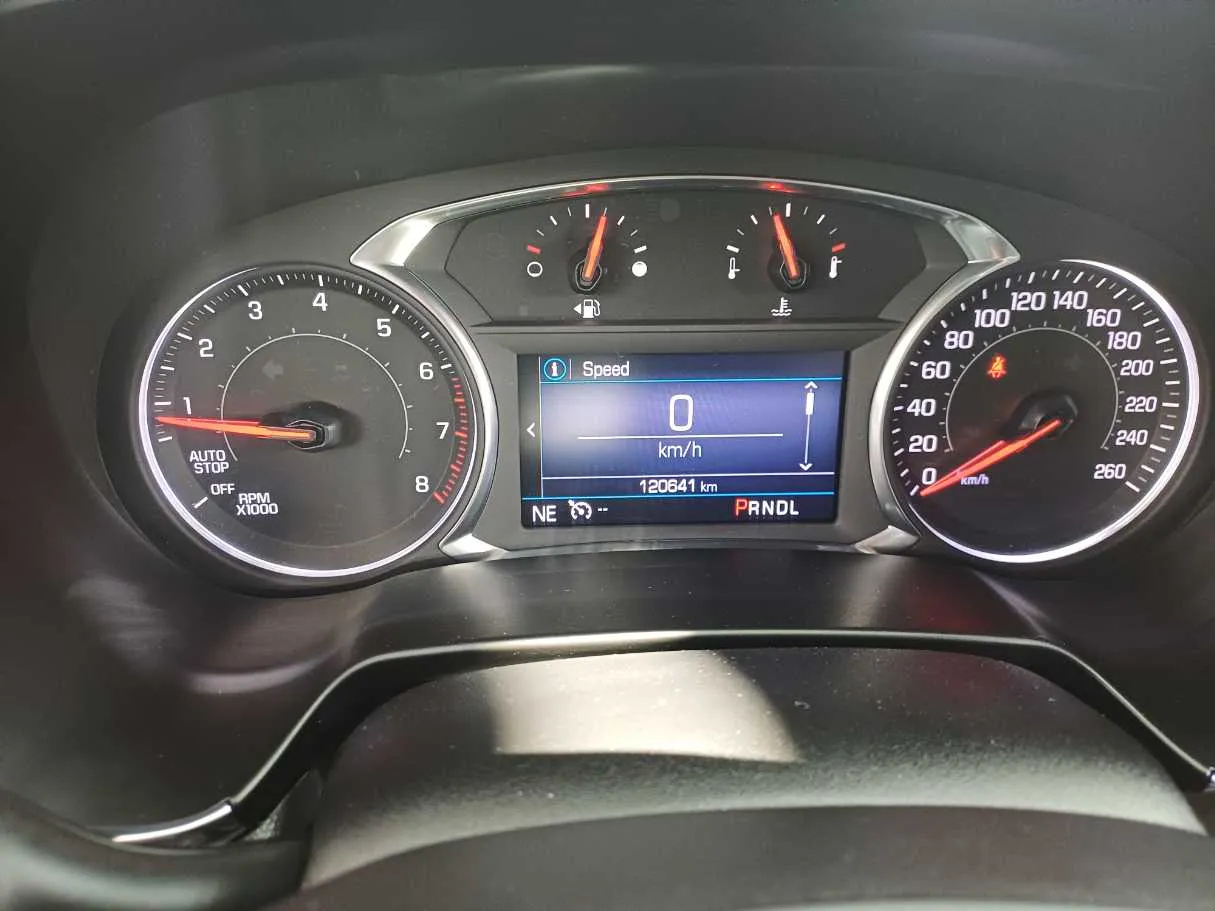 Car image 19
