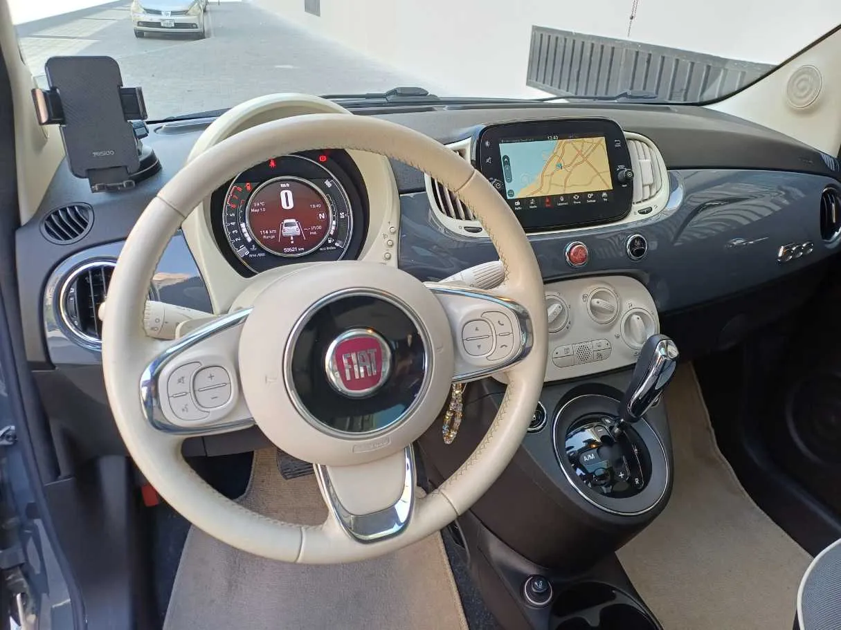 Car image 13