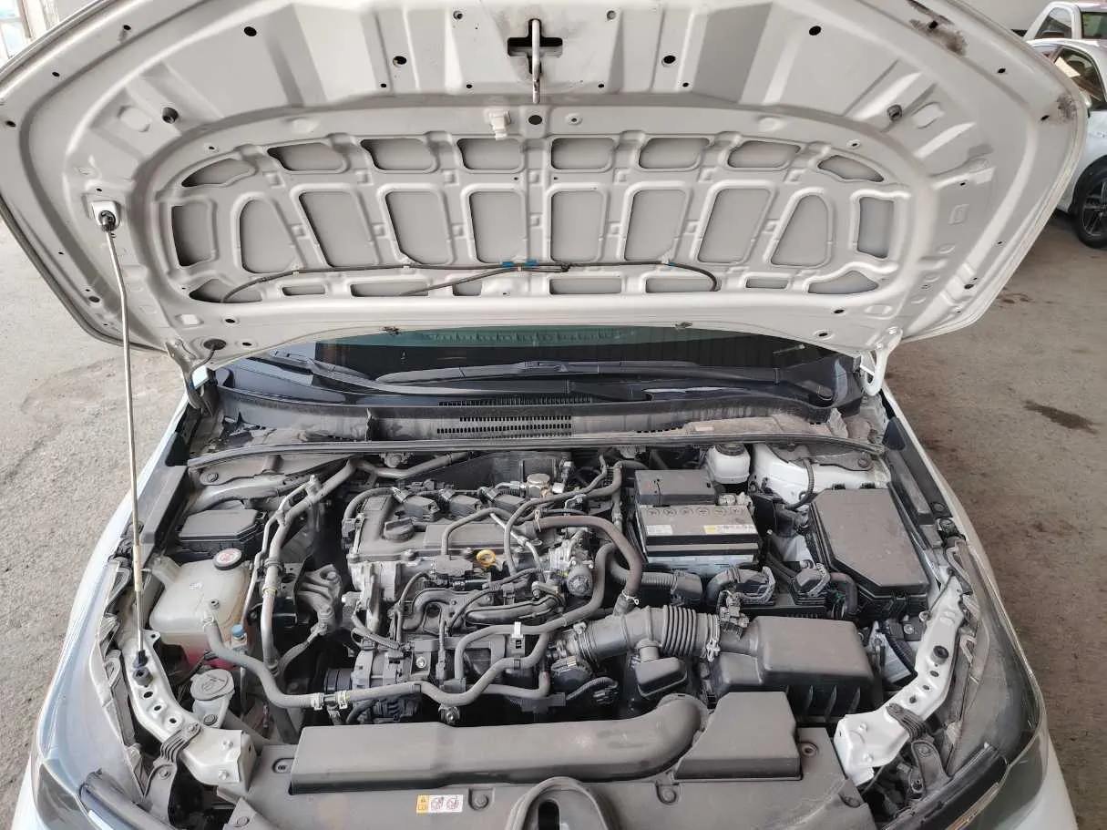 Car image 29
