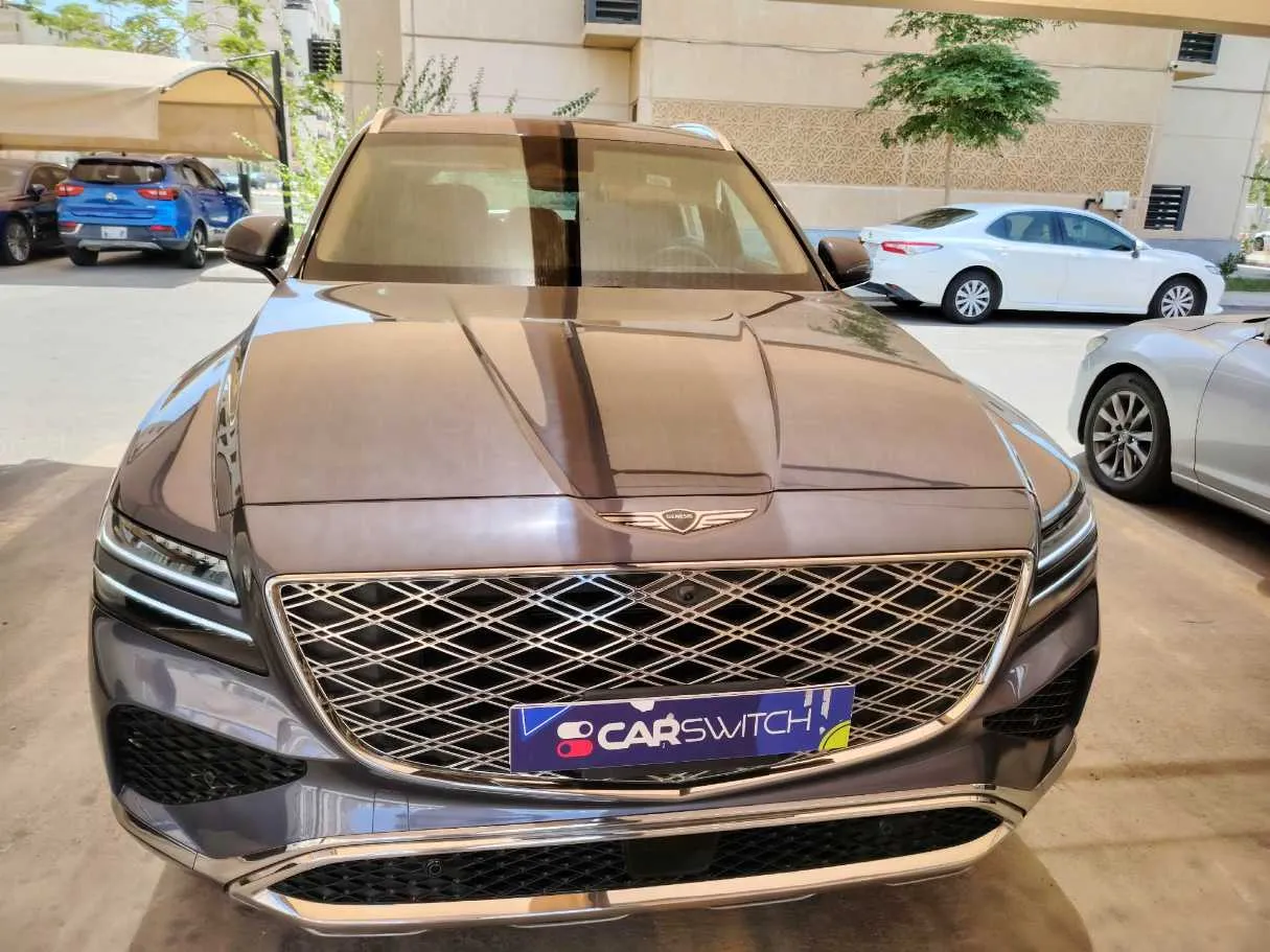 Car image 2